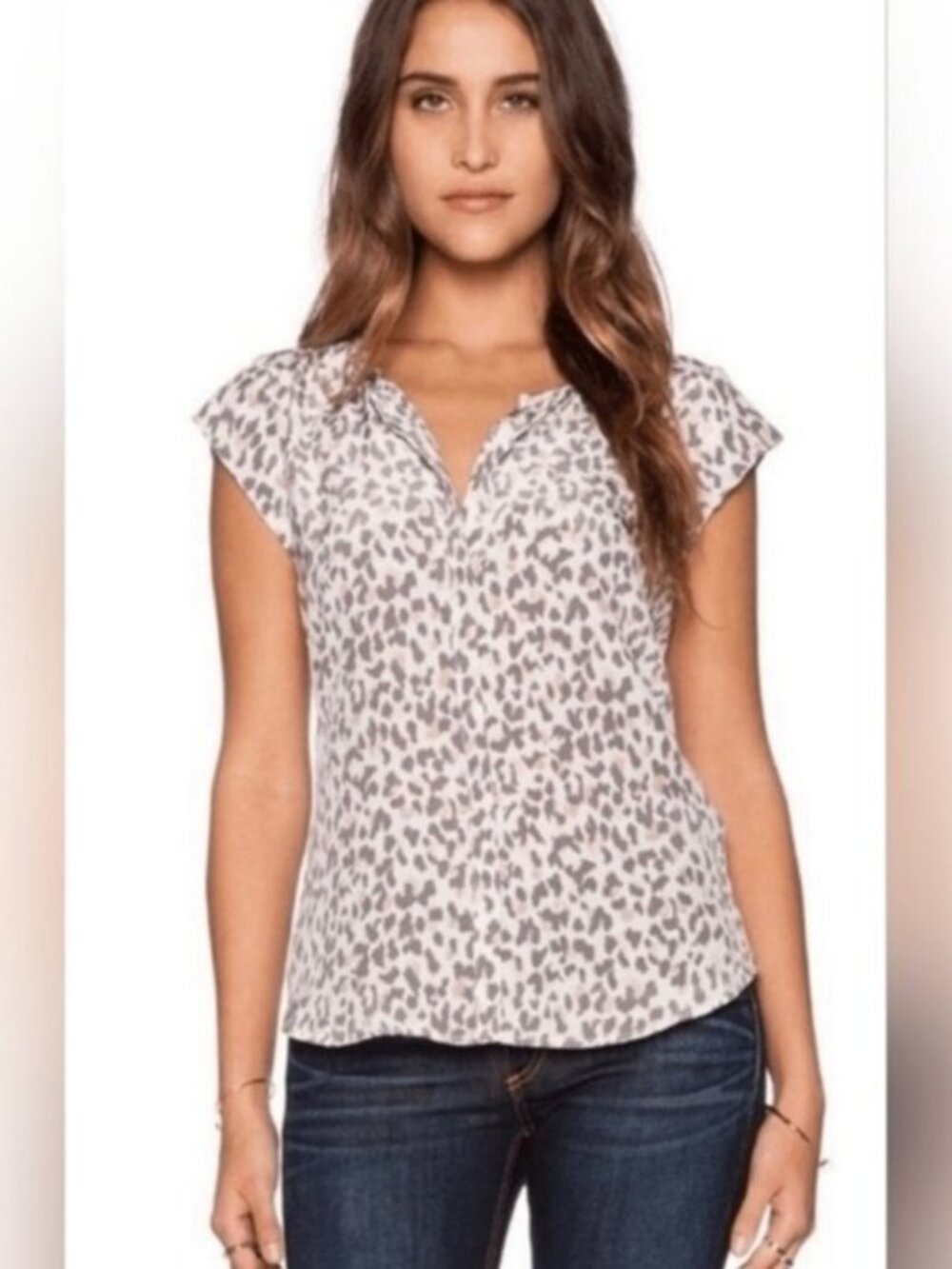 Joie SZ S Iva Silk Animal Print Short Sleeve Hidden Buttons Collarless Blouse